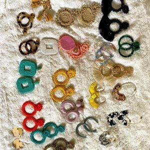 Assortment of statement earrings!